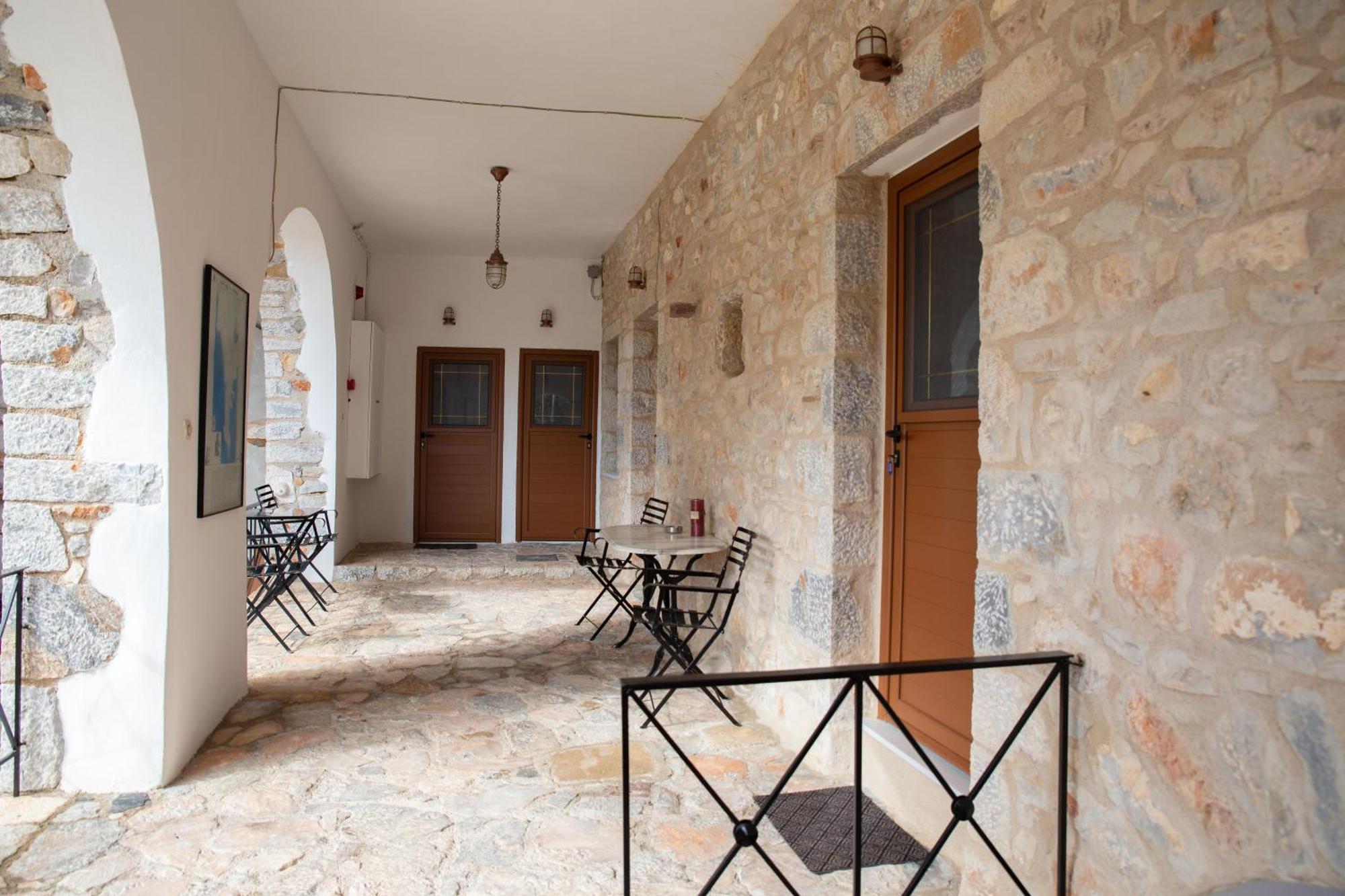 Traditional House Alepis In Areopolis מראה חיצוני תמונה